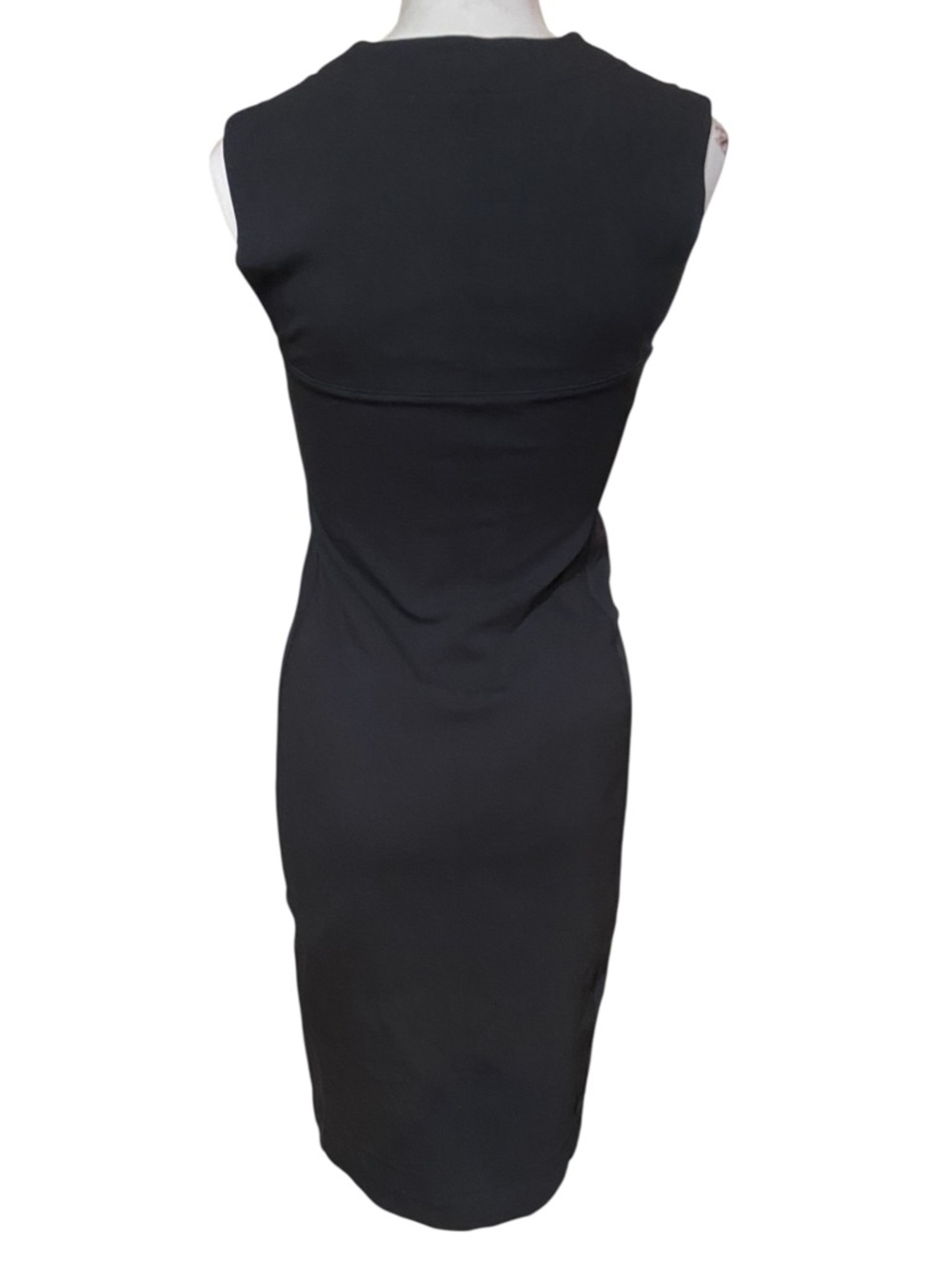 James Perse V-Neck Sheath / High Twist Ponte Dress WHPT 6378 Sz 1
(Size 2-4) - Picture 5 of 12